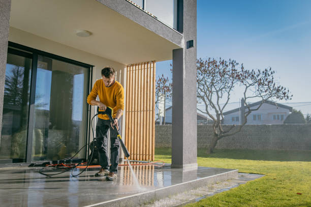 Professional Pressure Washing Services in Covelo, CA